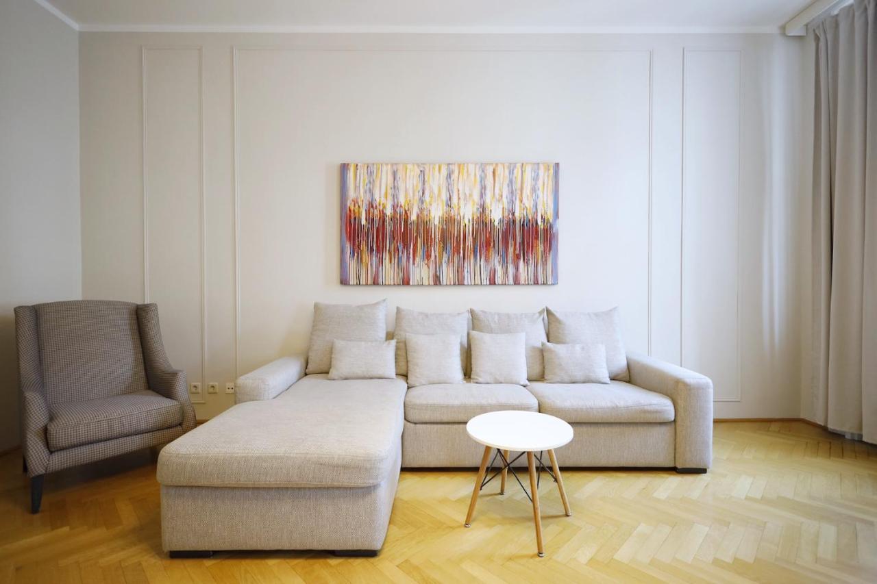 Heymi Apartments Karlsplatz Wien Exteriör bild