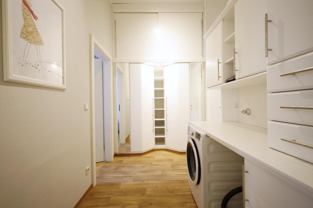 Heymi Apartments Karlsplatz Wien Exteriör bild